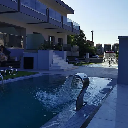 Paradise In * Νικήτη