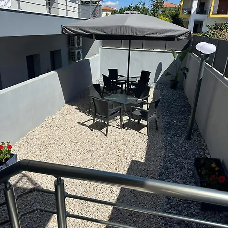 Lägenhet Paradise In